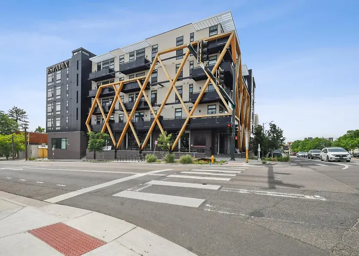 Skyline Penthouse | Espadin Lohi