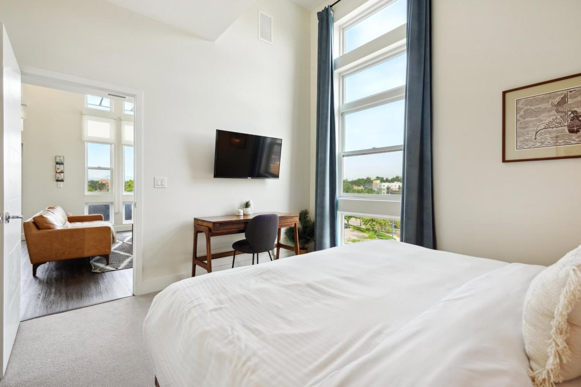 Skyline Penthouse | Espadin Lohi